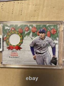 2022 Topps Holiday Corey Seager Jersey #D /10 Card