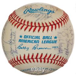 RANGERS 1986 TEAM SIGNED BASEBALL withBOBBY VALENTINE MCDOWELL HOUGH SLAUGHT +MORE